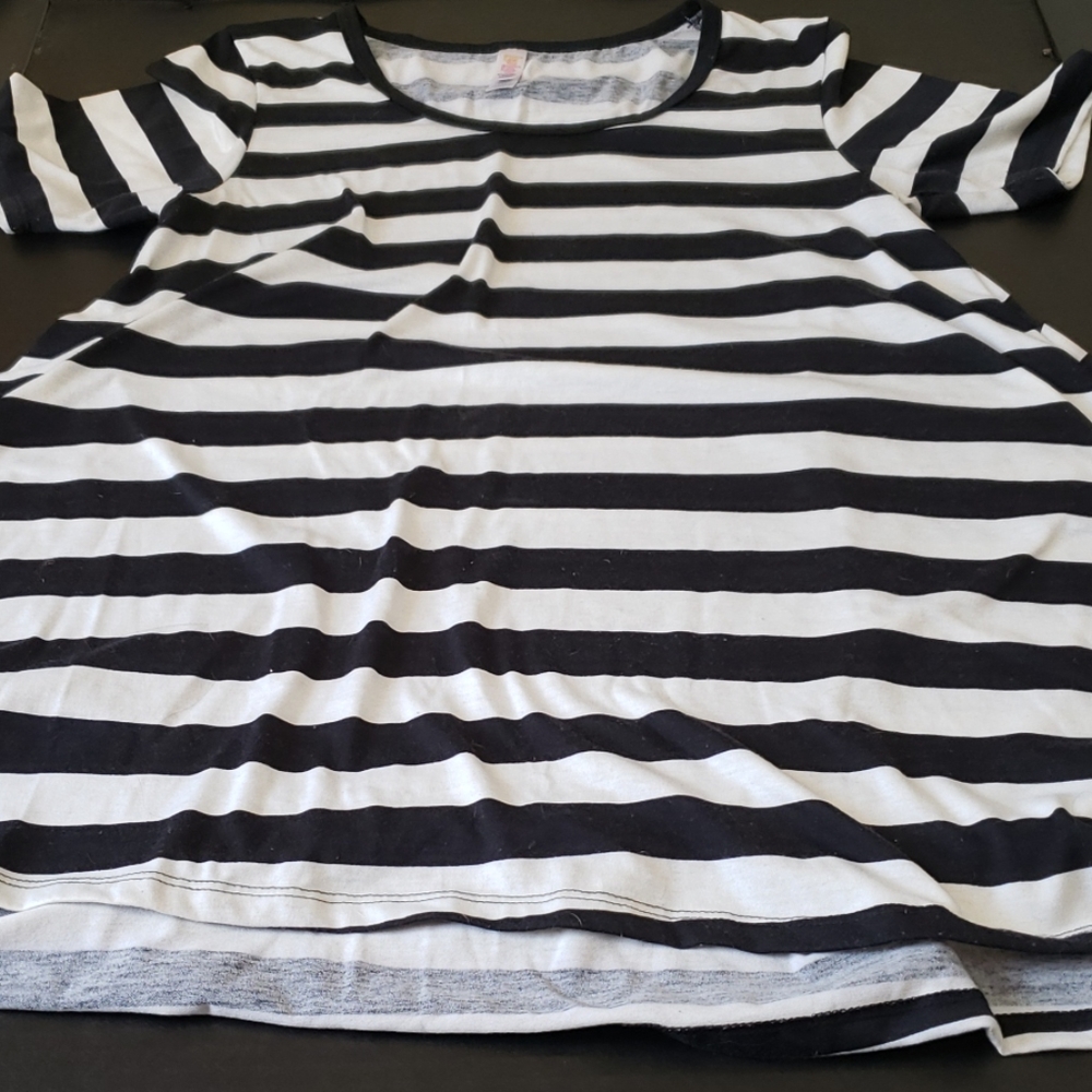 Lularoe Perfect T